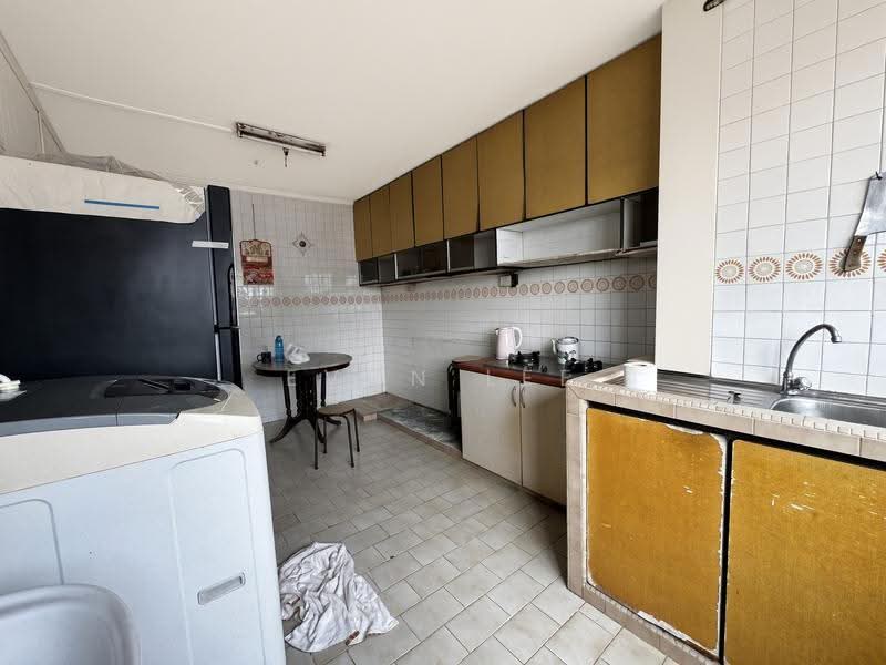 467 Jurong West Street 41, 467 Jurong West Street 41, Boon Lay / Jurong / Tuas, 3 Bedrooms, 1,302 sqft, HDB Flat For Sale, by Evon Lee, 500269838 - Kitchen - PropertyGuru.com.sg
