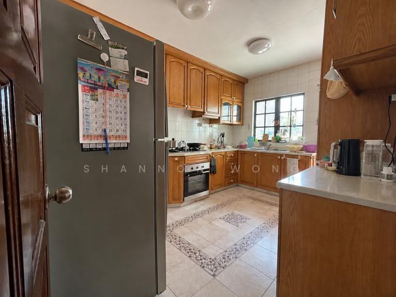 C.H.E.A.P Semi-D house rental . NE Facing. Cul-de-Sac, Eunos / Geylang / Paya Lebar, 5 Bedrooms, 4,000 sqft, Semi-Detached House For Rent, by Shannon Wong, 500269842 - Kitchen - PropertyGuru.com.sg