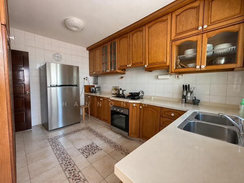 C.H.E.A.P Semi-D house rental . NE Facing. Cul-de-Sac, Eunos / Geylang / Paya Lebar, 5 Bedrooms, 4,000 sqft, Semi-Detached House For Rent, by Shannon Wong, 500269842 - Kitchen - PropertyGuru.com.sg