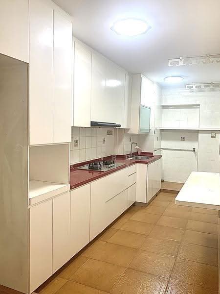 386 Bukit Batok West Avenue 5, 386 Bukit Batok West Avenue 5, Dairy Farm / Bukit Panjang / Choa Chu Kang, 4 Bedrooms, 1,270 sqft, HDB Flat For Sale, by Anbu Kannan, 500269844 - Kitchen - PropertyGuru.com.sg