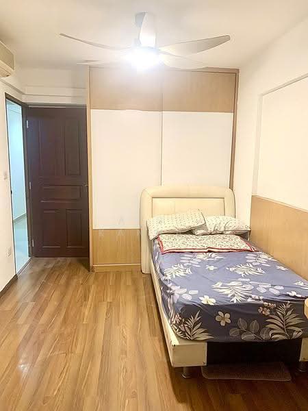 386 Bukit Batok West Avenue 5, 386 Bukit Batok West Avenue 5, Dairy Farm / Bukit Panjang / Choa Chu Kang, 4 Bedrooms, 1,270 sqft, HDB Flat For Sale, by Anbu Kannan, 500269844 - Bedroom - PropertyGuru.com.sg