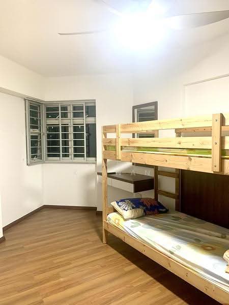 386 Bukit Batok West Avenue 5, 386 Bukit Batok West Avenue 5, Dairy Farm / Bukit Panjang / Choa Chu Kang, 4 Bedrooms, 1,270 sqft, HDB Flat For Sale, by Anbu Kannan, 500269844 - Bedroom - PropertyGuru.com.sg