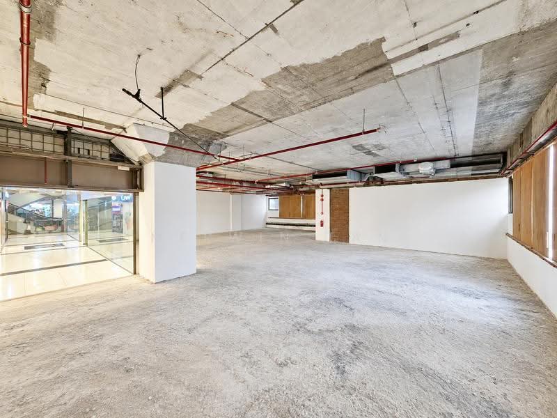 Peninsula Plaza, 111 North Bridge Road, City Hall / Clarke Quay, 2,454 sqft, Other Retail For Sale, by Merwin Tan, 500269848 - Interior - CommercialGuru.com.sg