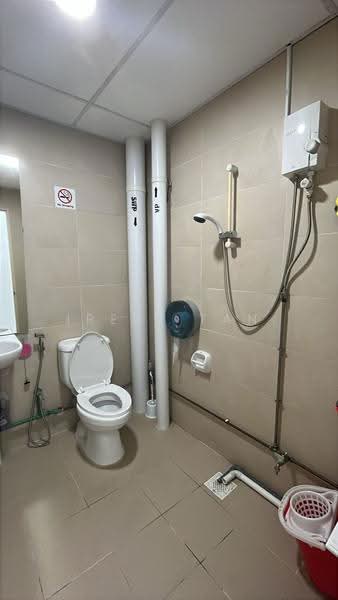 Oxley BizHub, 67 Ubi Road 1, Eunos / Geylang / Paya Lebar, 100 sqft, Light Industrial (B1) For Rent, by Irene Tan, 500269851 - Bathroom - CommercialGuru.com.sg