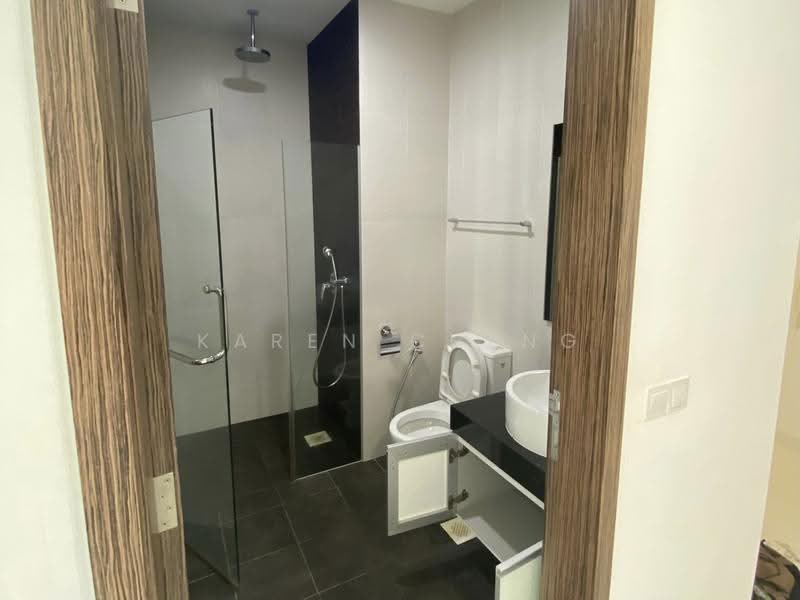Parc Rosewood, 75 Rosewood Drive, Admiralty / Woodlands, 1 Bedroom, 431 sqft, Condominium For Sale, by Karen Cheng, 500269854 - Bathroom - PropertyGuru.com.sg