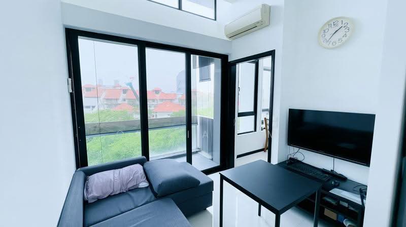 Viva Vista, 3 South Buona Vista Road, Buona Vista / West Coast / Clementi New Town, 2 Bedrooms, 721 sqft, Apartment For Sale, by Olivia Lim, 500269857 - Living Room - PropertyGuru.com.sg