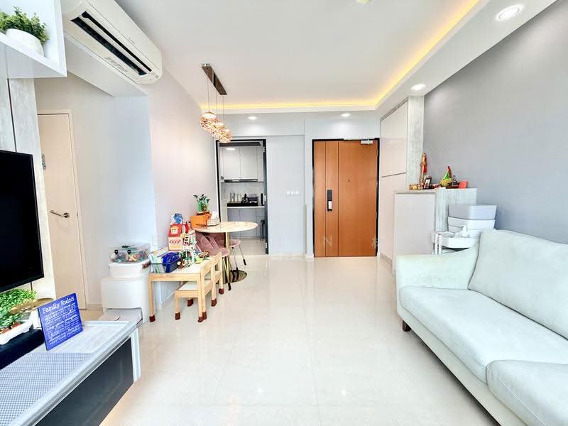 53 Commonwealth Drive, 53 Commonwealth Drive, Alexandra / Commonwealth, 2 Bedrooms, 678 sqft, HDB Flat For Sale, by Jaeson Lin 林暉盛, 500269862 - Living Room - PropertyGuru.com.sg