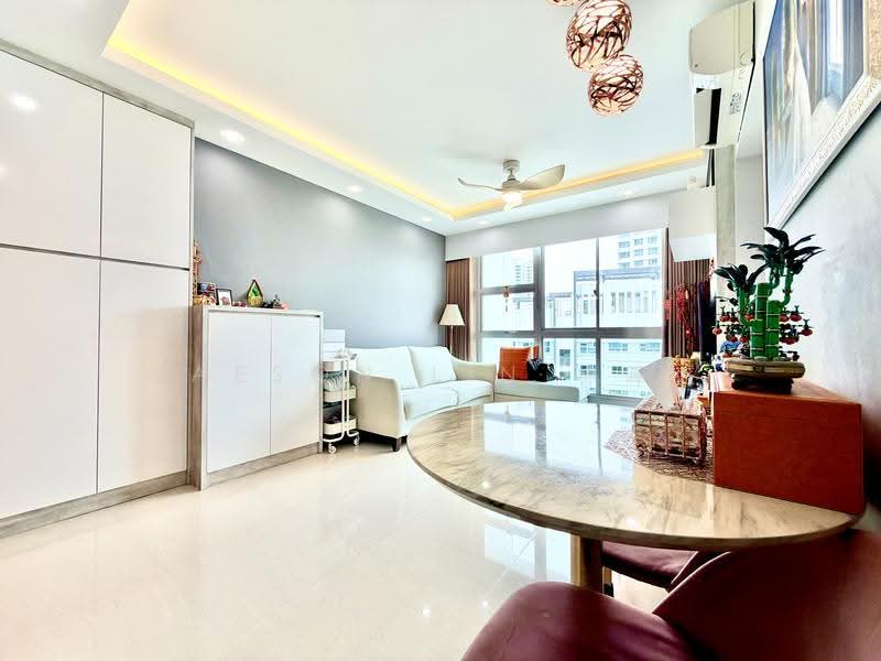 53 Commonwealth Drive, 53 Commonwealth Drive, Alexandra / Commonwealth, 2 Bedrooms, 678 sqft, HDB Flat For Sale, by Jaeson Lin 林暉盛, 500269862 - Living Room - PropertyGuru.com.sg