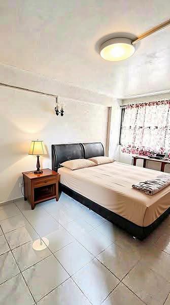82 Commonwealth Close, 82 Commonwealth Close, Alexandra / Commonwealth, 2 Bedrooms, 646 sqft, HDB Flat For Sale, by Soh Liang Liang, 500269863 - Bedroom 1 - PropertyGuru.com.sg