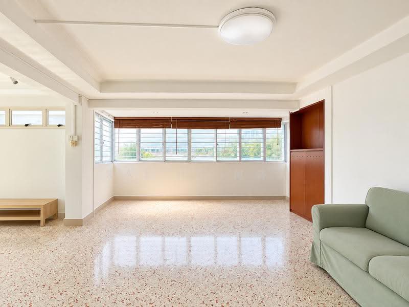 200 Boon Lay Drive, 200 Boon Lay Drive, Boon Lay / Jurong / Tuas, 3 Bedrooms, 1,302 sqft, HDB Flat For Rent, by Rae Ho 何诗蕊, 500269871 - Living Room - PropertyGuru.com.sg