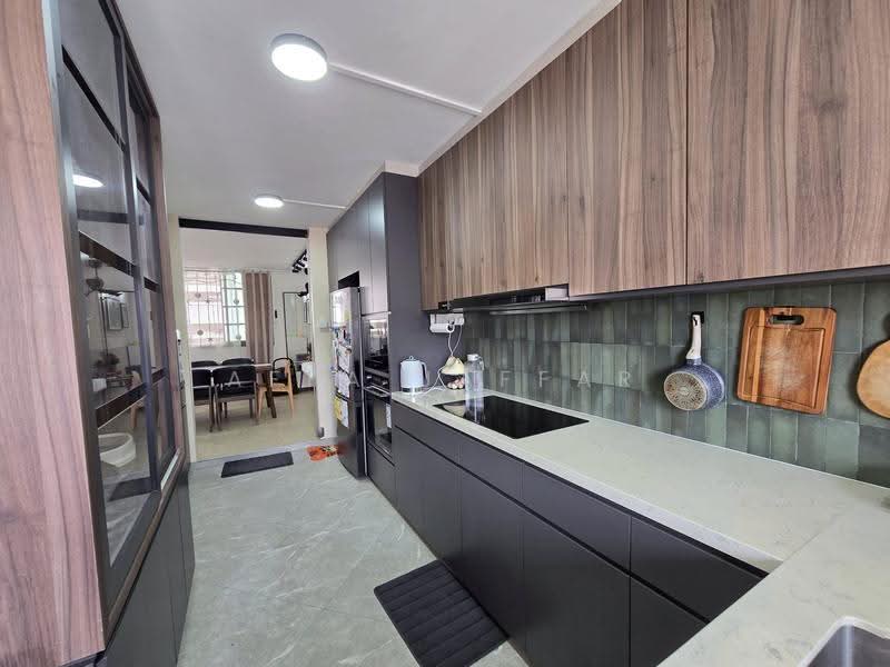 132 Bedok Reservoir Road, 132 Bedok Reservoir Road, Bedok / Upper East Coast, 2 Bedrooms, 904 sqft, HDB Flat For Sale, by Affa Jaffar, 500269872 - Kitchen - PropertyGuru.com.sg