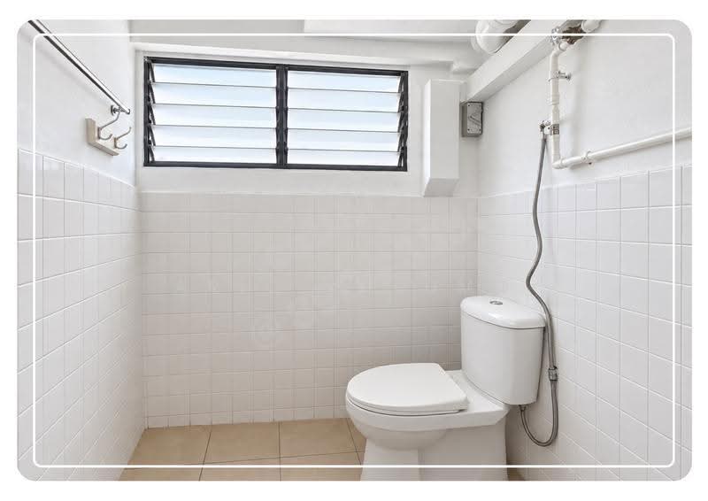 106 Hougang Avenue 1, 106 Hougang Ave. 1, Hougang / Punggol / Sengkang, 1,023 sqft, Shop / Shophouse For Rent, by Ario Kusumo, 500269875 - Toilet-2 - CommercialGuru.com.sg
