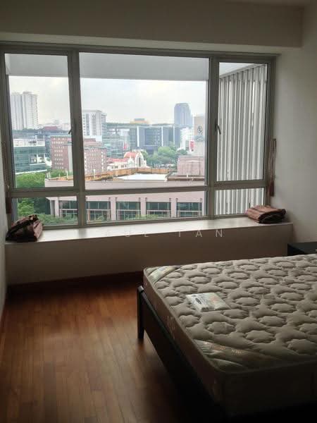 Visioncrest, 33 Oxley Rise, Orchard / River Valley, 2 Bedrooms, 926 sqft, Condominium For Rent, by Paul Tan, 500269876 - Bedroom - PropertyGuru.com.sg