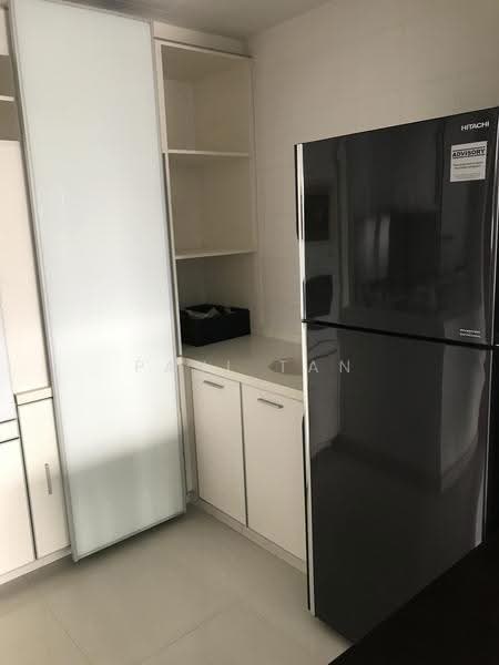 Visioncrest, 33 Oxley Rise, Orchard / River Valley, 2 Bedrooms, 926 sqft, Condominium For Rent, by Paul Tan, 500269876 - Kitchen - PropertyGuru.com.sg