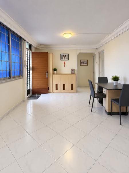 231 Serangoon Avenue 3, 231 Serangoon Avenue 3, Hougang / Punggol / Sengkang, 3 Bedrooms, 904 sqft, HDB Flat For Sale, by Victor Lee, 500269877 - Living Room - PropertyGuru.com.sg
