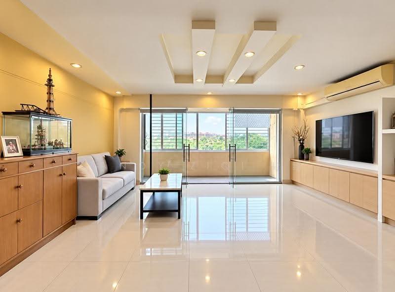 628 Hougang Avenue 8, 628 Hougang Avenue 8, Hougang / Punggol / Sengkang, 4 Bedrooms, 1,593 sqft, HDB Flat For Sale, by Candy ZiQi 紫绮, 500269879 - Living Room - PropertyGuru.com.sg