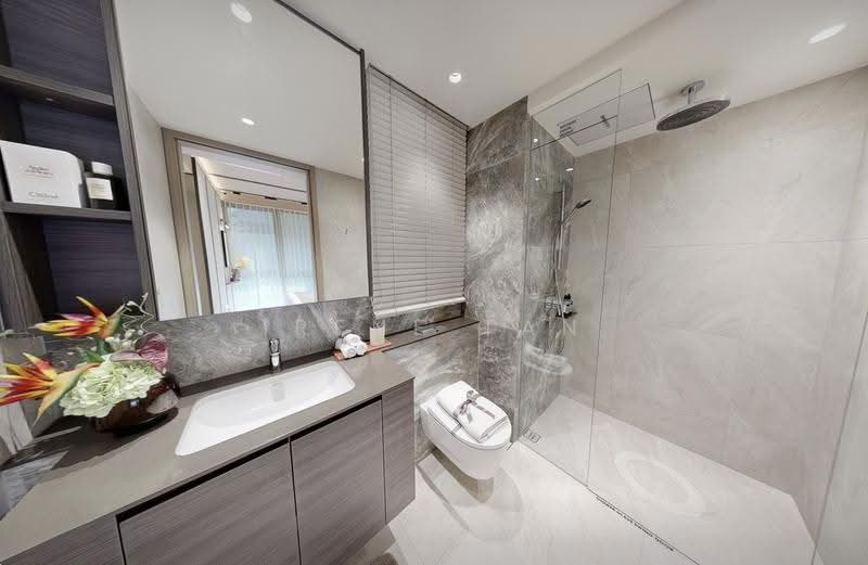 Lucerne Grand, Lakeside Drive, Boon Lay / Jurong / Tuas, 3 Bedrooms, 1,001 sqft, Condominium For Sale, by Irene Tan, 500269883 - Bathroom - PropertyGuru.com.sg