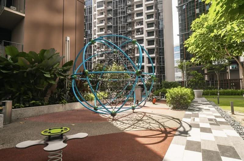 Sims Urban Oasis, 12 Sims Drive, Eunos / Geylang / Paya Lebar, 1 Bedroom, 484 sqft, Condominium For Sale, by Max Liu, 500269892 - Exterior - PropertyGuru.com.sg