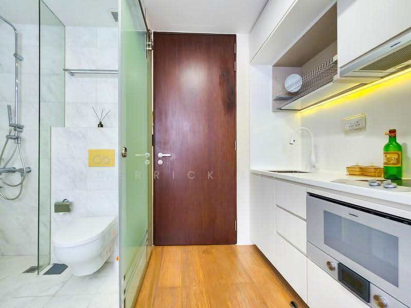 Freehold D15 Unblocked Seaview Dual-Key Duplex | 2 Mins to Katong Park MRT | Unblock Seaview, Fort road, East Coast / Marine Parade, 2 Bedrooms, 829 sqft, Condominium For Sale, by Derrick Liau, 500269894 - Bathroom - PropertyGuru.com.sg