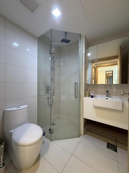 Eight Riversuites, 6 Whampoa East, Balestier / Toa Payoh, 1 Bedroom, 700 sqft, Condominium For Sale, by Eddy Ong 王握澐, 500269906 - Bathroom - PropertyGuru.com.sg