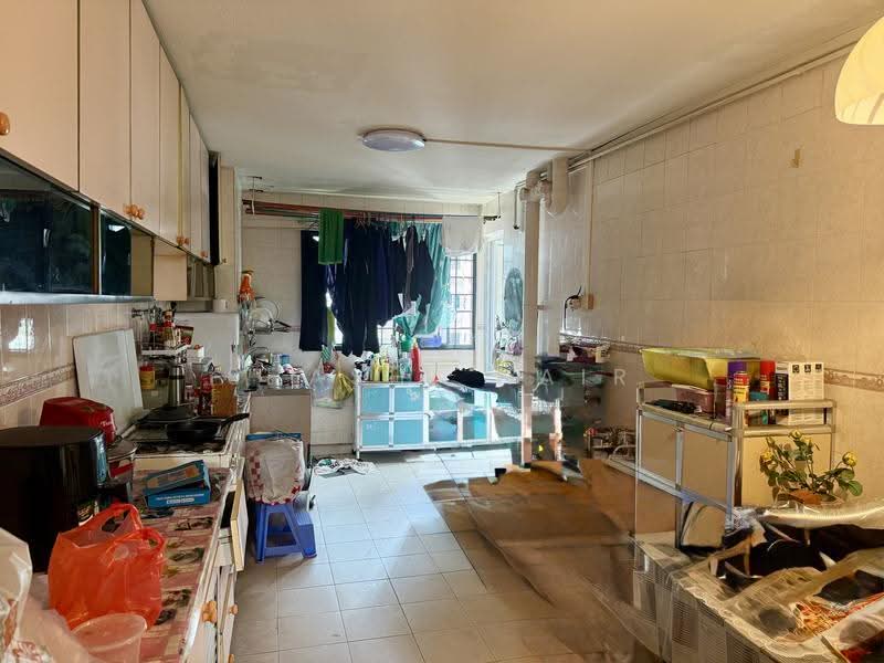427 Bedok North Road, 427 Bedok North Road, Bedok / Upper East Coast, 3 Bedrooms, 92 sqft, HDB Flat For Sale, by Shashi Nair, 500269911 - Kitchen - PropertyGuru.com.sg