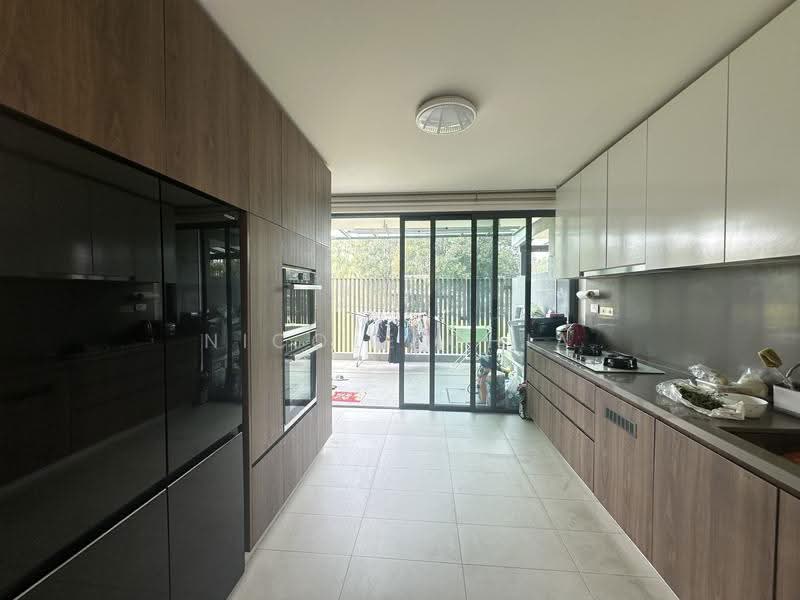 Nim Collection, Nim Terrace, Seletar / Yio Chu Kang, 5 Bedrooms, 4,294 sqft, Terraced House For Sale, by Nicole Chia, 500269917 - Kitchen - PropertyGuru.com.sg