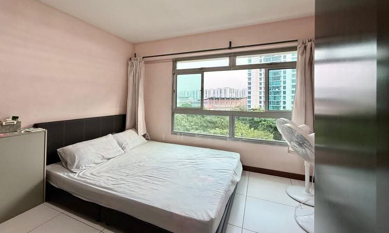 623C Punggol Central, 623C Punggol Central, Hougang / Punggol / Sengkang, 2 Bedrooms, 742 sqft, HDB Flat For Sale, by Elaine Lee, 500269928 - Bedroom - PropertyGuru.com.sg