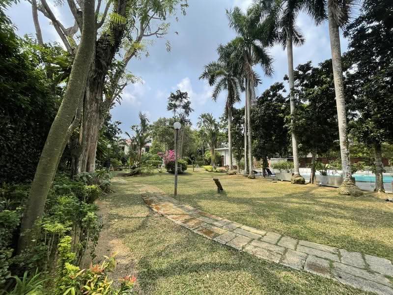 Lien Towers, 21 Holland Park, Tanglin / Holland / Bukit Timah, 4 Bedrooms, 5,048 sqft, Apartment For Sale, by Raj Bhandari, 500269933 - Garden - PropertyGuru.com.sg