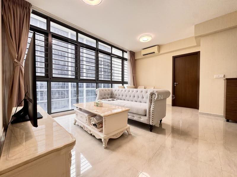 Symphony Suites, 15 Yishun Close, Sembawang / Yishun, 3 Bedrooms, 786 sqft, Condominium For Sale, by Varien Thang Toon Lim, 500269944 - Living Room - PropertyGuru.com.sg