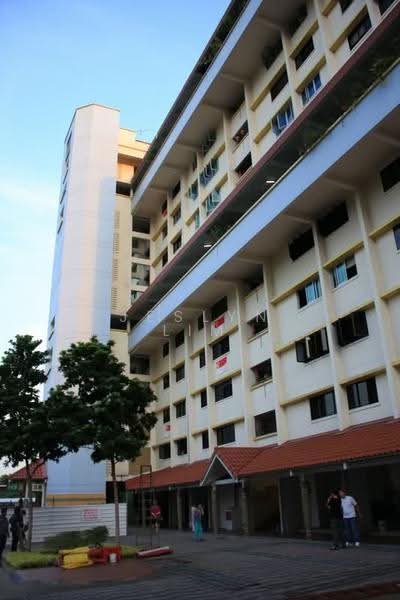 749 Yishun Street 72, 749 Yishun Street 72, Sembawang / Yishun, Room Rental, 200 sqft, HDB Flat For Rent, by Jeslyn Lim, 500269954 - Exterior - PropertyGuru.com.sg
