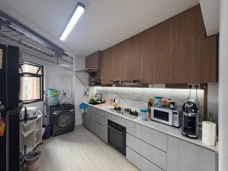 185 Bedok North Road, 185 Bedok North Road, Bedok / Upper East Coast, 3 Bedrooms, 990 sqft, HDB Flat For Sale, by Jae Chin, 500269955 - Kitchen - PropertyGuru.com.sg