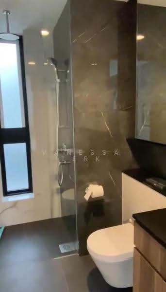 The Verandah Residences, 227 Pasir Panjang Road, Buona Vista / West Coast / Clementi New Town, 3 Bedrooms, 936 sqft, Condominium For Sale, by Vanessa Terk, 500269956 - Bathroom - PropertyGuru.com.sg