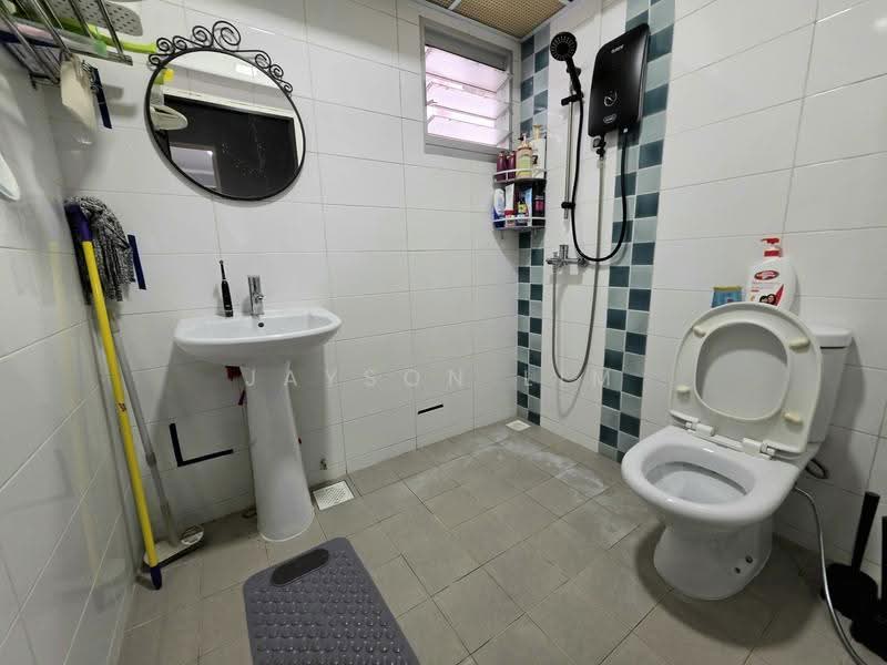 803B Keat Hong Close, 803B Keat Hong Close, Dairy Farm / Bukit Panjang / Choa Chu Kang, 3 Bedrooms, 1,001 sqft, HDB Flat For Sale, by Jayson Lim, 500269958 - Bathroom - PropertyGuru.com.sg