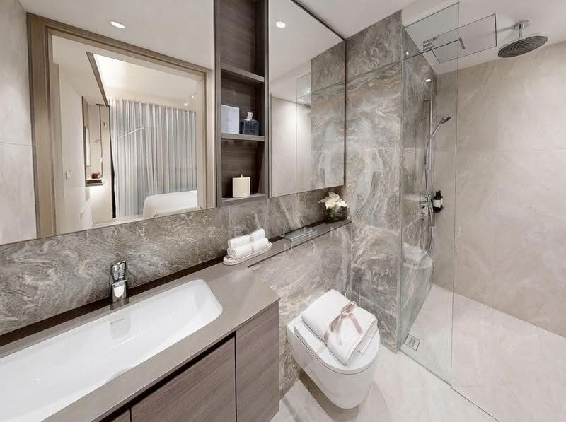 Lucerne Grand, Lakeside Drive, Boon Lay / Jurong / Tuas, 2 Bedrooms, 667 sqft, Condominium For Sale, by Tan Tze Jung (TJ Tan), 500269966 - Bathroom - PropertyGuru.com.sg