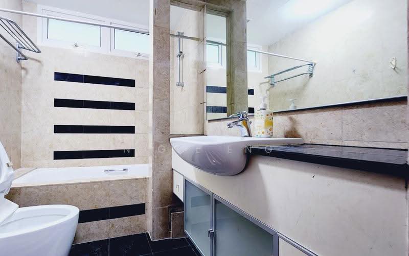 The Warren, 53 Choa Chu Kang Loop, Dairy Farm / Bukit Panjang / Choa Chu Kang, Room Rental, 200 sqft, Apartment For Rent, by Nigel Eng, 500269969 - Bathroom - PropertyGuru.com.sg