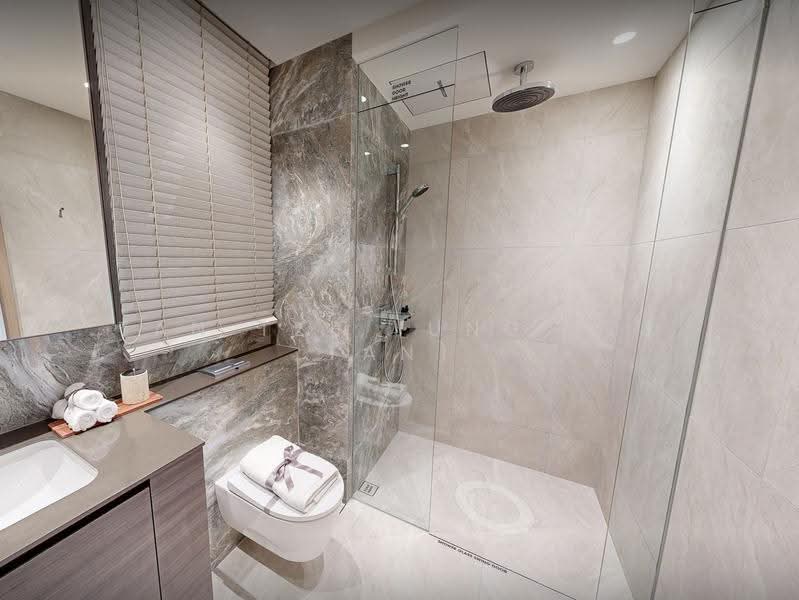 Lucerne Grand, Lakeside Drive, Boon Lay / Jurong / Tuas, 3 Bedrooms, 1,001 sqft, Condominium For Sale, by Tan Tze Jung (TJ Tan), 500269970 - Bathroom - PropertyGuru.com.sg