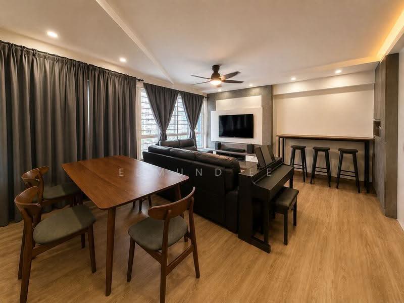 783A Woodlands Rise, 783A Woodlands Rise, Admiralty / Woodlands, 4 Bedrooms, 1,216 sqft, HDB Flat For Sale, by Edmund Ee, 500269972 - Living Room - PropertyGuru.com.sg