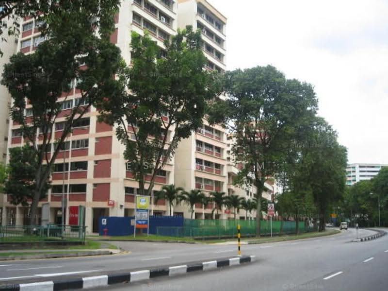 676B Yishun Ring Road, 676B Yishun Ring Road, Sembawang / Yishun, 3 Bedrooms, 1,001 sqft, HDB Flat For Sale, by Jeslyn Lim, 500269985 - Exterior - PropertyGuru.com.sg