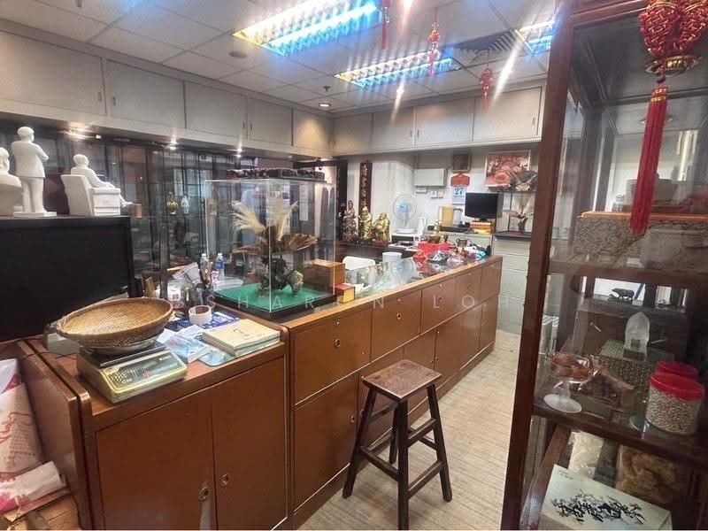 Furama City Centre, 60 60, Boat Quay / Raffles Place / Marina, 409 sqft, Mall Shop For Rent, by Ssharon Loh, 500269989 - CommercialGuru.com.sg
