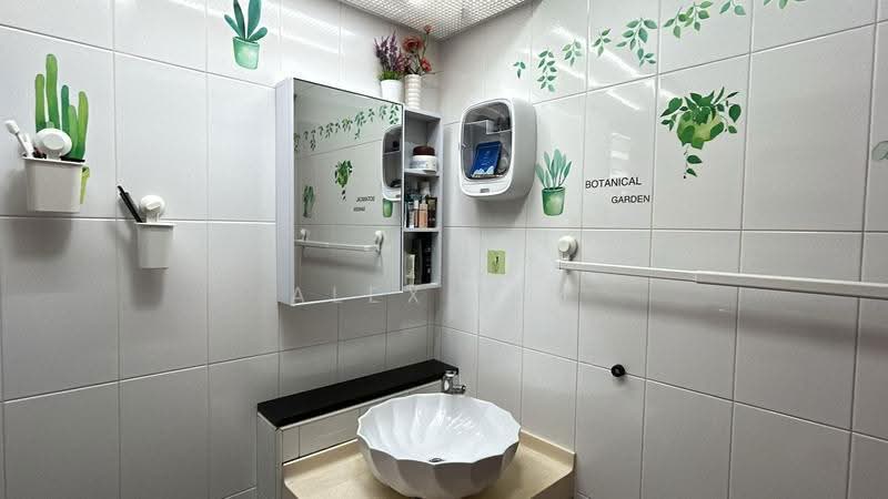 546C Segar Road, 546C Segar Road, Dairy Farm / Bukit Panjang / Choa Chu Kang, 4 Bedrooms, 1,205 sqft, HDB Flat For Sale, by Alex Lim, 500269994 - Bathroom - PropertyGuru.com.sg