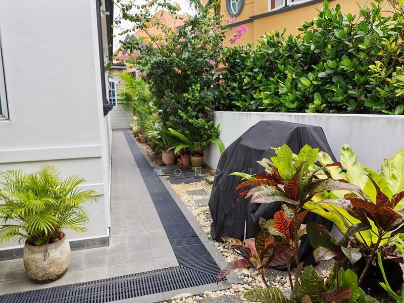Dairy Farm/Cashew MRT/CHIJ, St Joseph Church, Dairy Farm / Bukit Panjang / Choa Chu Kang, 5 Bedrooms, 4,000 sqft, Bungalow House For Rent, by Desmond Tan, 500269997 - Exterior - PropertyGuru.com.sg