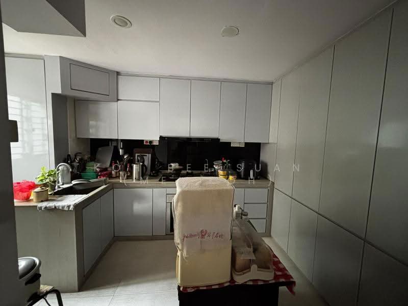 110 Clementi Street 13, 110 Clementi Street 13, Buona Vista / West Coast / Clementi New Town, 4 Bedrooms, 1,636 sqft, HDB Flat For Sale, by Koh Bee Suan (Mei Koh), 500270014 - Kitchen - PropertyGuru.com.sg