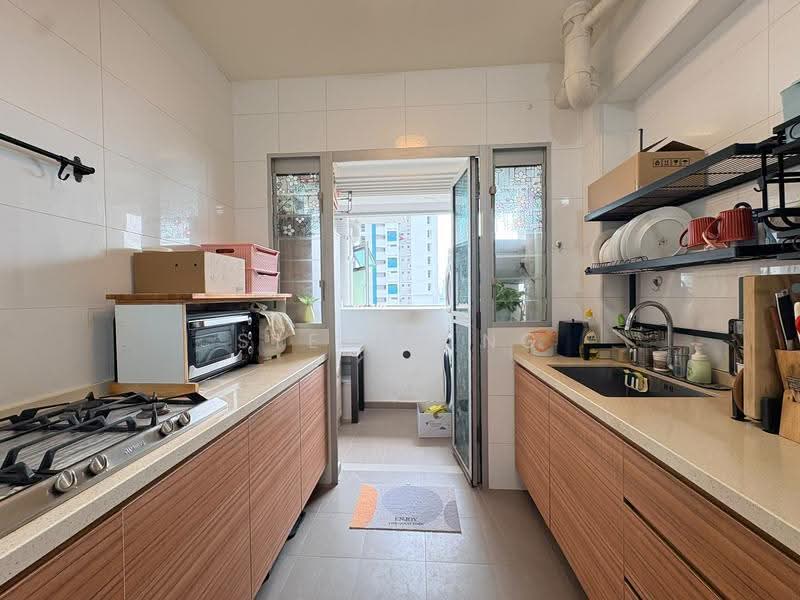 117B Jalan Tenteram, 117B Jalan Tenteram, Balestier / Toa Payoh, 2 Bedrooms, 721 sqft, HDB Flat For Sale, by Steven NG, 500270029 - Kitchen - PropertyGuru.com.sg