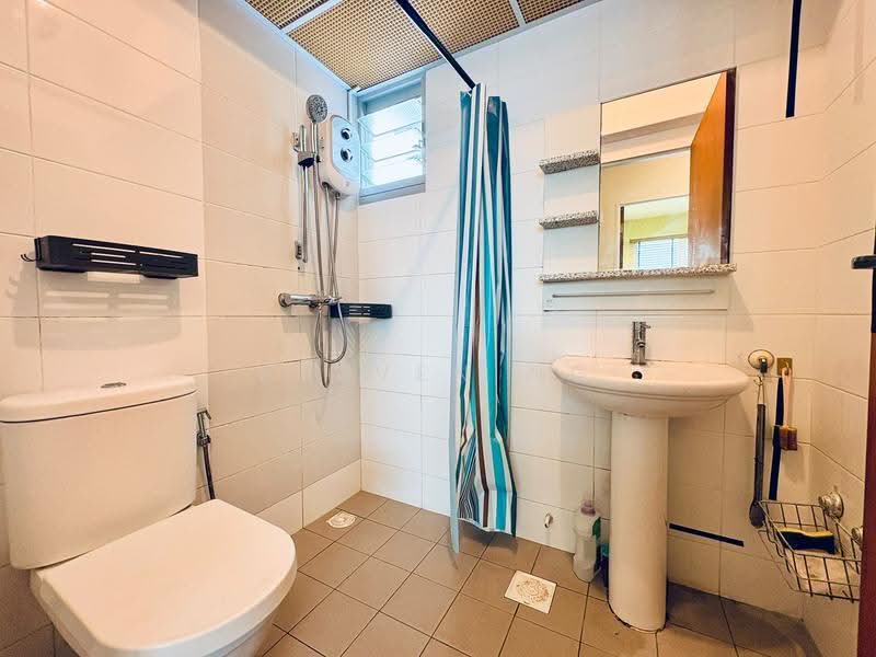 117B Jalan Tenteram, 117B Jalan Tenteram, Balestier / Toa Payoh, 2 Bedrooms, 721 sqft, HDB Flat For Sale, by Steven NG, 500270029 - Bathroom - PropertyGuru.com.sg