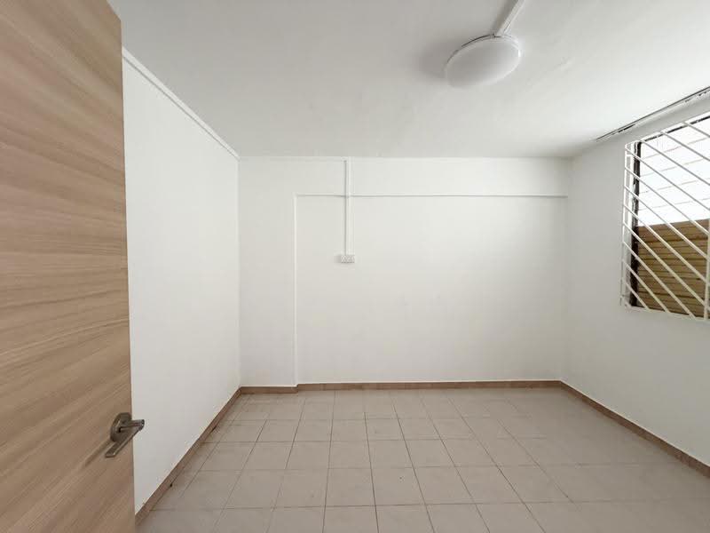 675 Hougang Avenue 8, 675 Hougang Avenue 8, Hougang / Punggol / Sengkang, 3 Bedrooms, 904 sqft, HDB Flat For Sale, by Toby Aw, 500270039 - Interior - PropertyGuru.com.sg