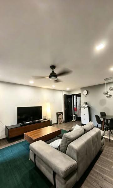 410C Fernvale Road, 410C Fernvale Road, Seletar / Yio Chu Kang, 3 Bedrooms, 1,023 sqft, HDB Flat For Rent, by Paul Ng, 500270042 - Living Room - PropertyGuru.com.sg