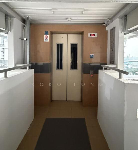3 Tanjong Pagar Plaza, 3 Tanjong Pagar Plaza, Chinatown / Tanjong Pagar, 2 Bedrooms, 635 sqft, HDB Flat For Sale, by Koko Tong, 500270054 - PropertyGuru.com.sg