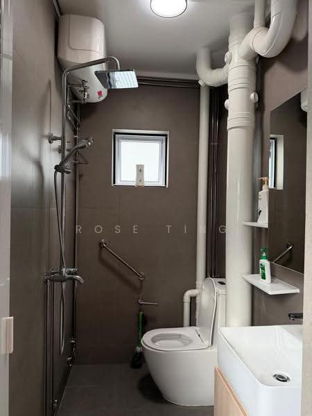 357A Admiralty Drive, 357A Admiralty Drive, Sembawang / Yishun, Room Rental, 140 sqft, HDB Flat For Rent, by Rose Ting, 500270056 - Bathroom - PropertyGuru.com.sg