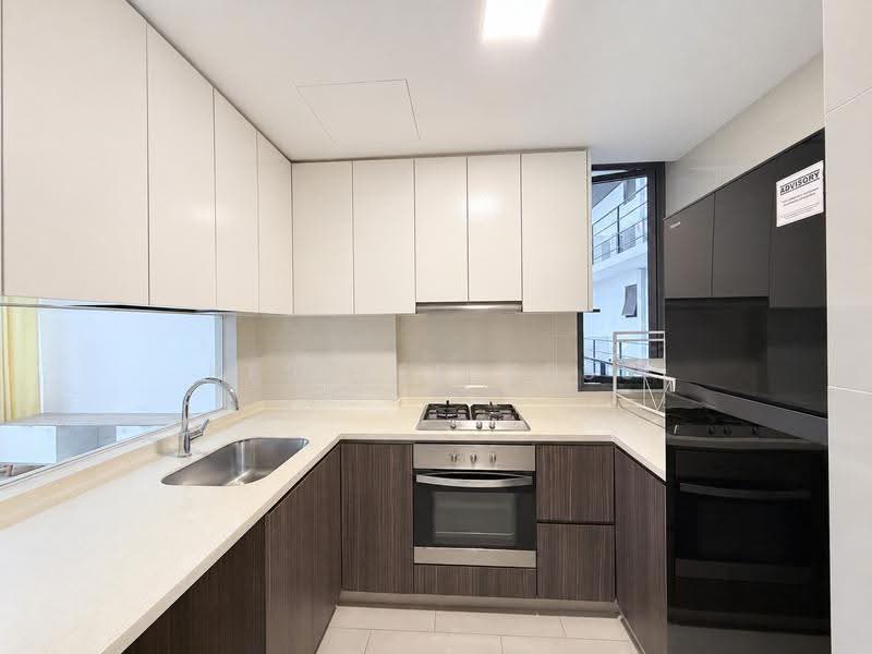 La Fiesta, 56 Sengkang Square, Hougang / Punggol / Sengkang, 2 Bedrooms, 753 sqft, Condominium For Sale, by Kesinee Kess, 500270061 - Kitchen - PropertyGuru.com.sg