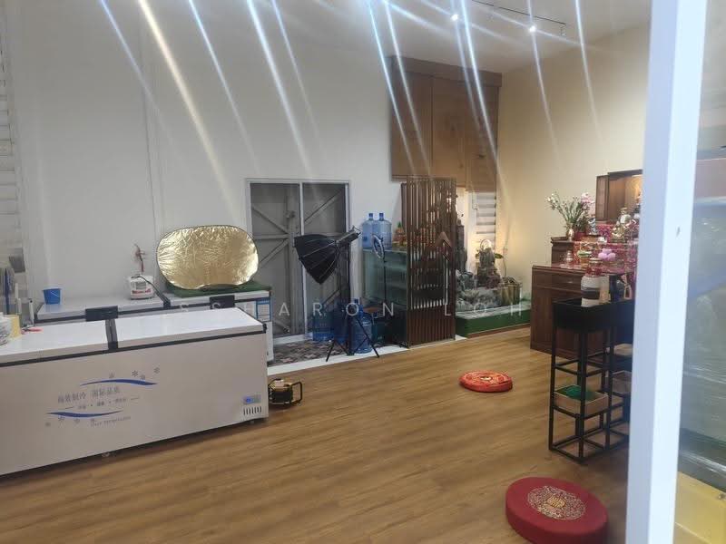 Ruby Warehouse Complex, 8 8, Eunos / Geylang / Paya Lebar, 3,294 sqft, Factory / Workshop (B2) For Rent, by Ssharon Loh, 500270080 - CommercialGuru.com.sg